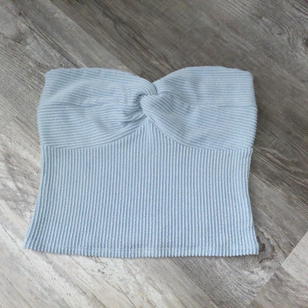 Elegant Light Blue Ribbed Women's Top